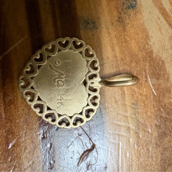 14k Gold Heart Charm for a necklace - Picture 2 of 4
